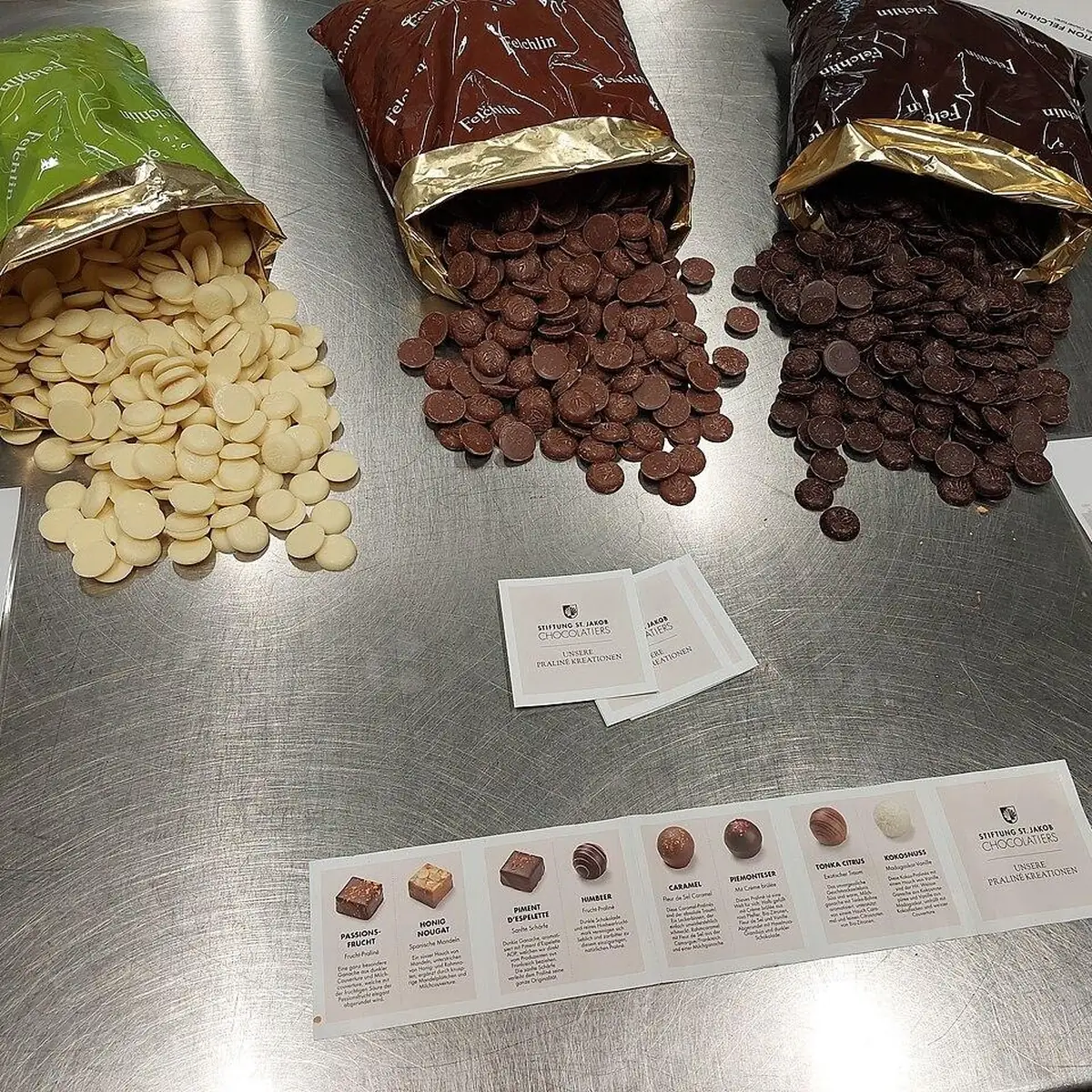 Veliche — Chocolate drops Per kg